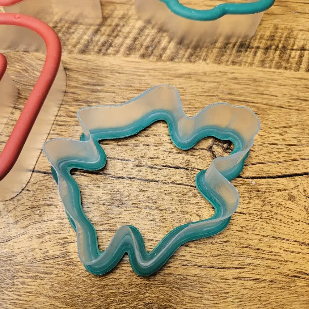 Comfort Grip Holiday Christmas Festive Cookie Cutters Angel Bell Stocking